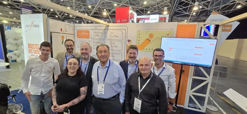 L’équipe sur le stand MyFides